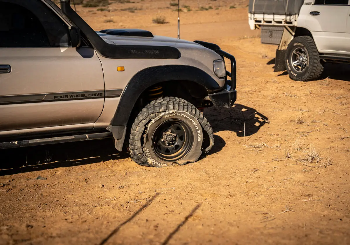 Desert communication and navigation gear